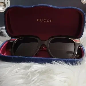 Gucci | Accessories | Prelove Authentic Gucci Sunglasses  display picture 3